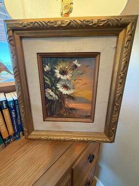 Vintage Original Floral Still Life Oil Painting of Sunflowers in Ornate Gold Fra